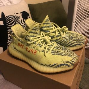 YEEZYS BOOST 350 V2 ( Semi frozen ) NORMAL WEAR !